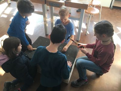 Kinderwinterwerkstatt Bau von Wiedehopf-Nisthilfe